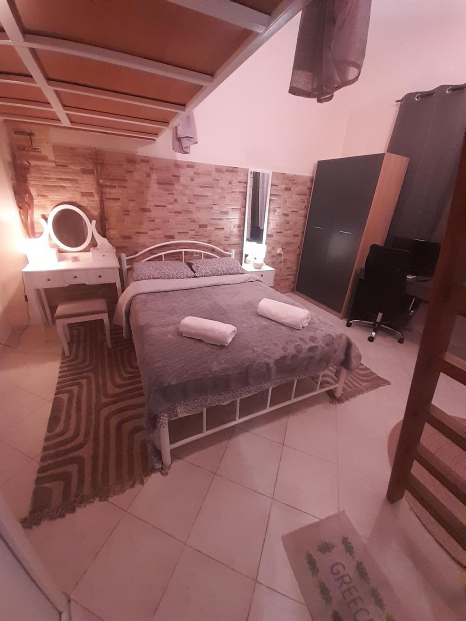 Minimal Studio. Kavala